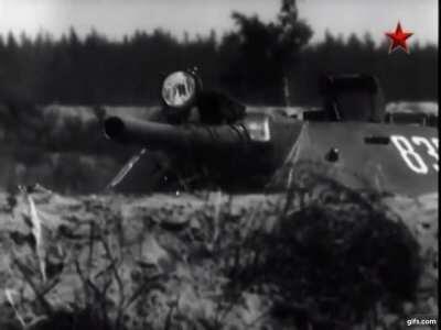 Peek-a-boo! (Soviet BMD-1's Hydropneumatic Suspension)