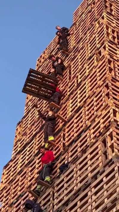 Also y women live longer