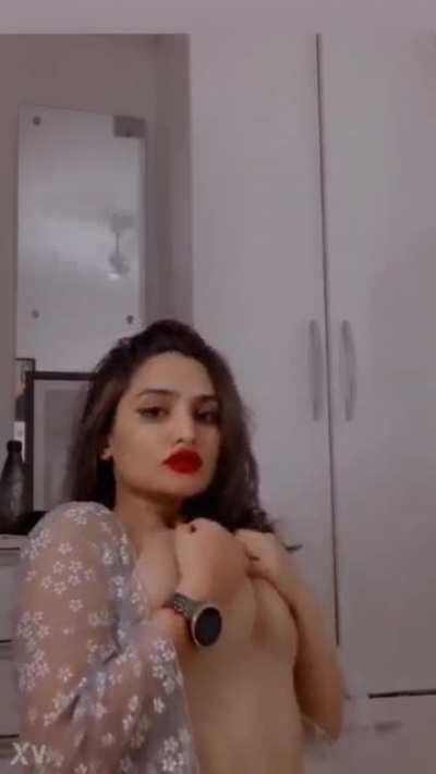 Instagram- @sassy_poonam