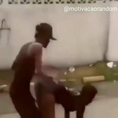 motivou até meu piru a levantar depois de 5 anos de ballbusting