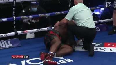 Alexander Povetkin knocks out Dillian Whyte with a lead uppercut