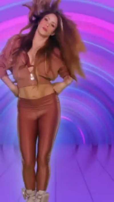 she looks so perfect in her leggings