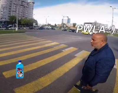 Sa te dai cu bicicleta sau parfum?