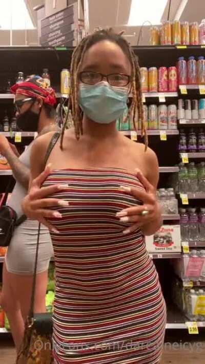 @(Cαρr!sεεχ)@ 📁 folder 📁 HMU if you want it 💦🤤💦💸