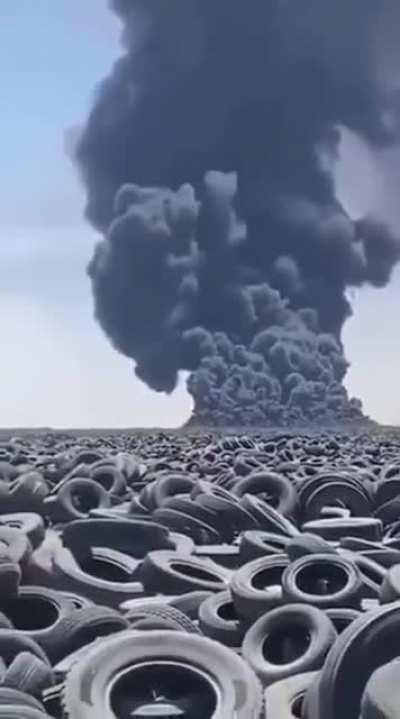 The World's largest Tire Graveyard, Kuwait