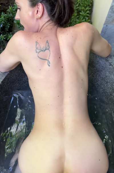 I never pass up an opportunity to fuck in an outdoor tub.