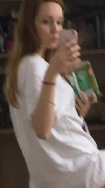 Flávia Sayuri (Sasa)