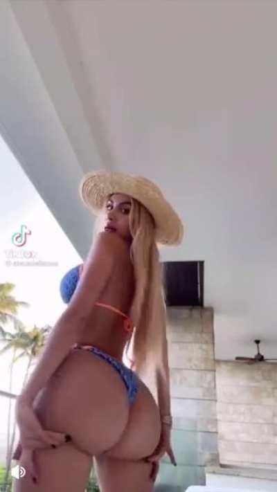 Big banks 🏦 Cheeks out edition