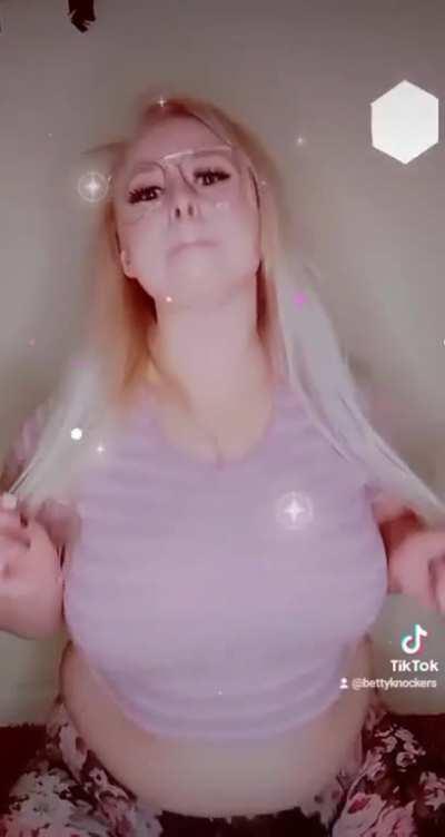 Any takers? ❤️🤤