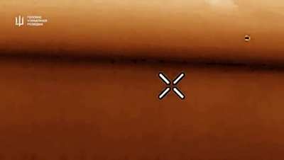 During the operation in the waters of the Black Sea, soldiers of the special unit of the GUR of the Ministry of Defense of Ukraine destroyed a Russian Su-30SM combat aircraft with a MANPADS hit.
Source: TG/DIUkraine/4406