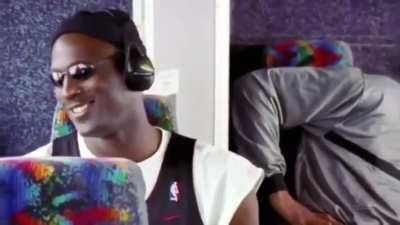 Frank goes back in time to give MJ that pregame heat