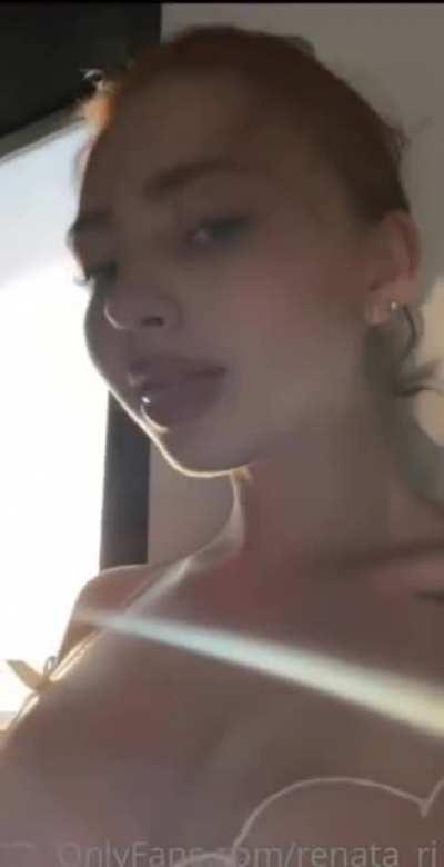 Renata_ri 🤤
