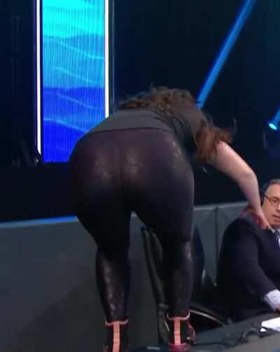 Nikki Cross
