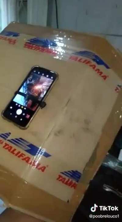 Pra não queimar os olhos