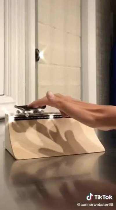 Chad has major finger skillz