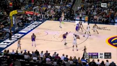 [Highlight] Bones Hyland shows off his smooth handles and range as he hits back to back threes!