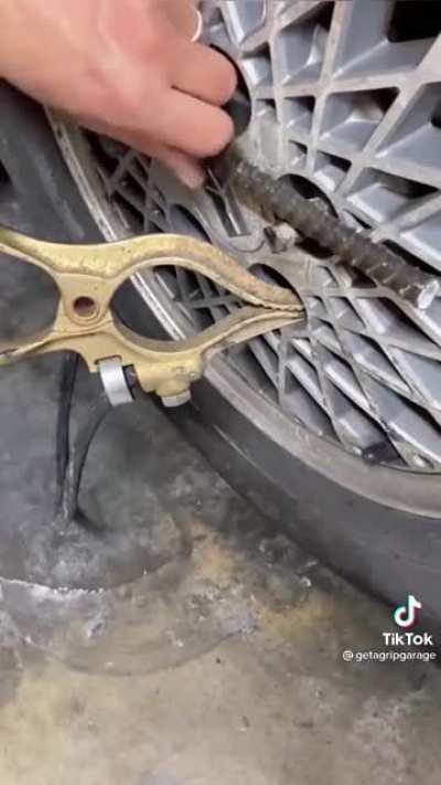 This would pass MOT in the UK with flying colours. No doubt about it.