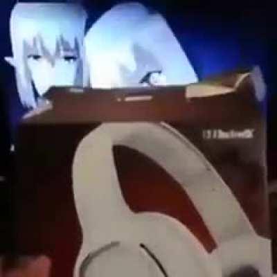 just got some new headphones 🔥🔥