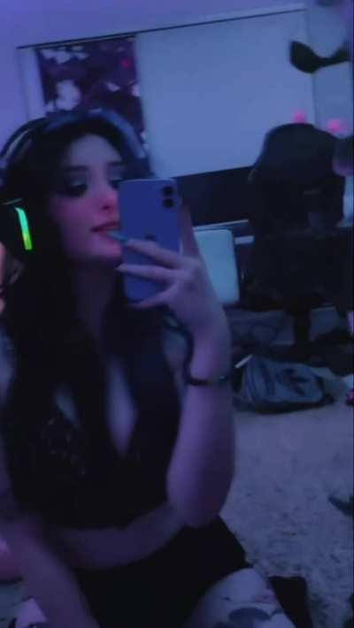 anyone looking for a personal cumslut?