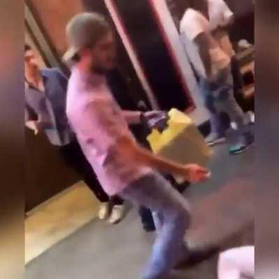 Nah wtf he minked her shit 😭