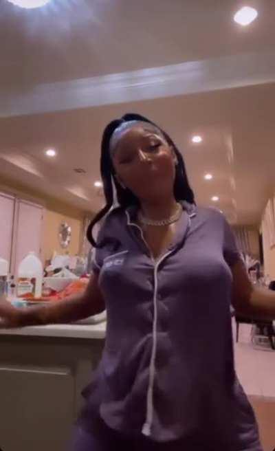 She just.😩🤤🤤