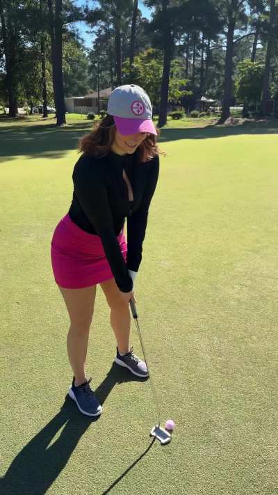 Golf wasn't the only thing keeping them entertained.