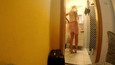 Flying light mini skirts are the best let´s check it on Julia panties and no panties during the day with many outfits also with summer dress and only a t-shirt, too