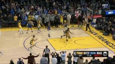 [Highlight] Poole and Curry both miss shots at tying the game