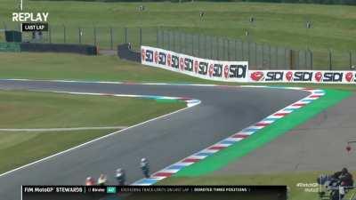 Darryn Binders reaction after being demoted 3 positions in this mornings race. Tell them son!!