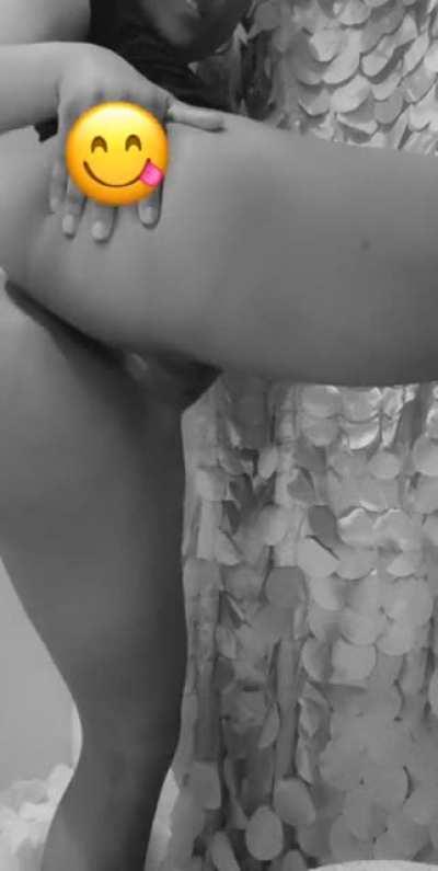 HMU for content rn 😝