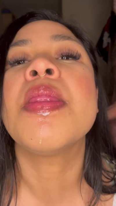 Do I look pretty in this dress?