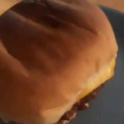 Le humm beger tabarnak