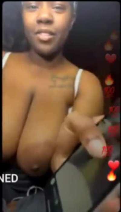 And she knows how to twerk that ass