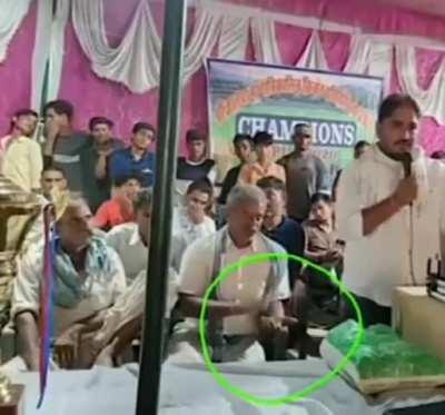 Bro invented clapping, lmao