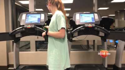 That time I was really bad in the hotel gym public toilet (Delilah Cass)