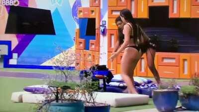 Juliette de biquini, hoje (28)