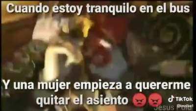 Los objetos no tienen derecho a sentarse 😠😠😠👿👿