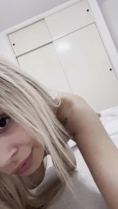 I just want one thing: a rough fuck right here right now