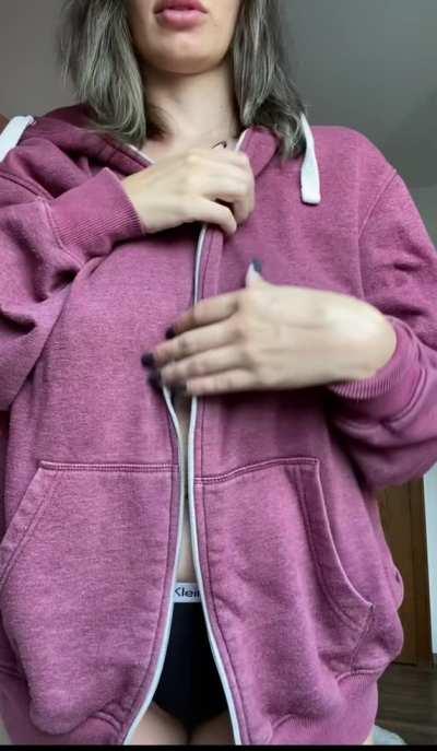 Is it wrong to say that I love my fucking boobs? 🤭