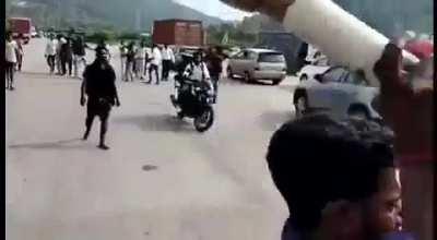 Law Students from Tamil nadu were brutally attacked by Puttur(Andhra Pradesh) Toll gate workers and civilians