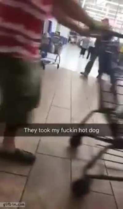 NOOOOOOOOOO MY HOTDOG