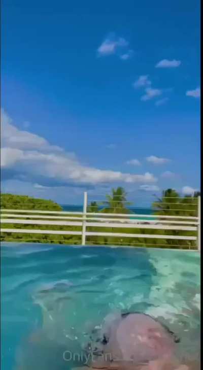 Megnutt onlyfans Mega 