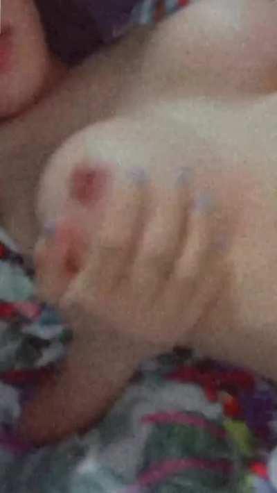 What asian type are you looking for? I'm Shanna 19 single from philippines.