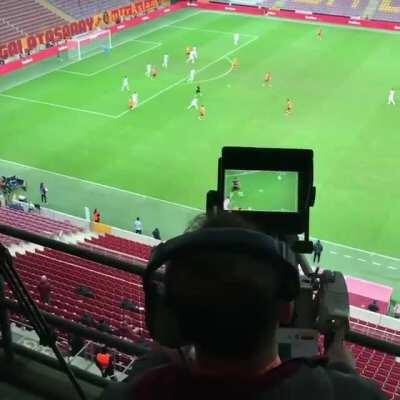 Behind the scenes of football broadcasting