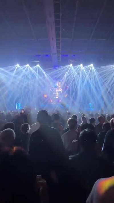 tove lo – habits (stay high)(999999999 remix live at dream nation 2025 in paris, france)