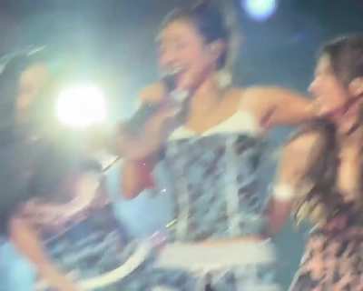 251012 - Jihyo getting carried by Sana (with Chaeyoung's help)