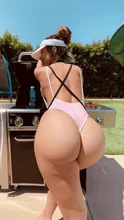 u_Regular_Decision_721 - Video #5432