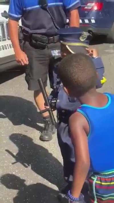 Greenport police give a special visit to a 6-year-old as his birthday gift!