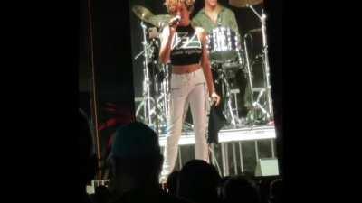 Sophia Urista urinates on fan during “Welcome to Rockville” 2021