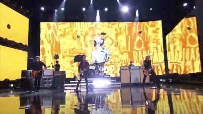 Tre Cool fucking explodes